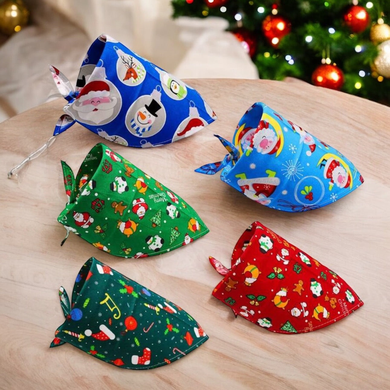 Set de 3 pañuelos navideños al azar